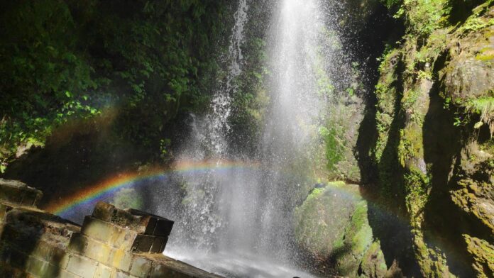 Jibhi Waterfall